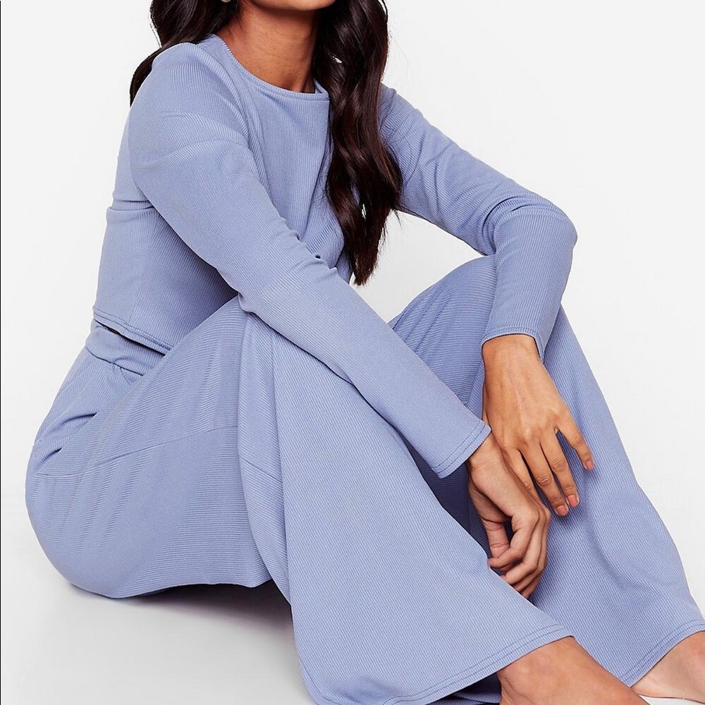 TWO PIECE SET LOUNGE WEAR BRAND NEW